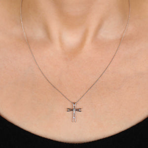 Pingente em Ouro 18k Cruz com Diamantes
