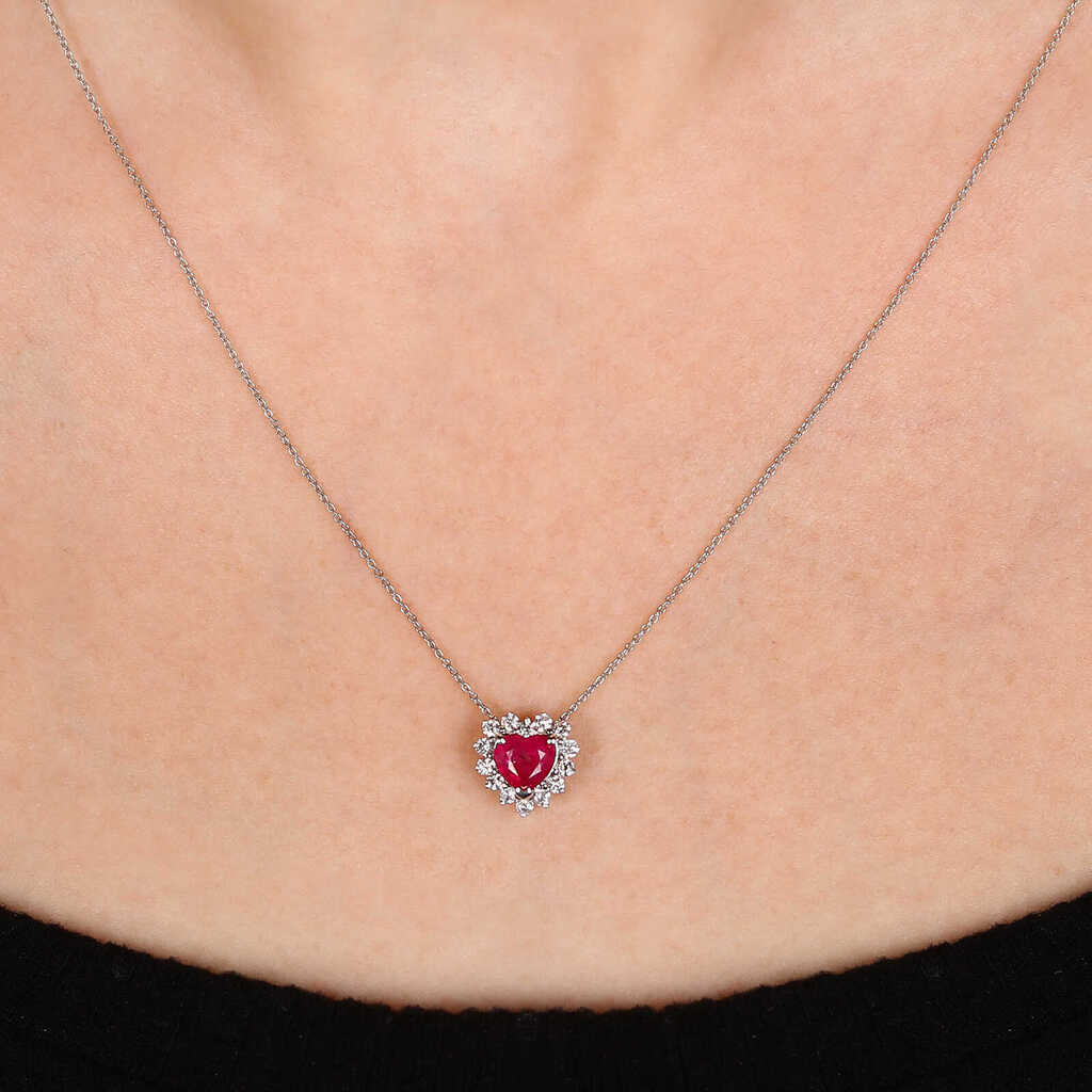Pingente em Ouro Branco 18k Coração com Rubi e Diamantes