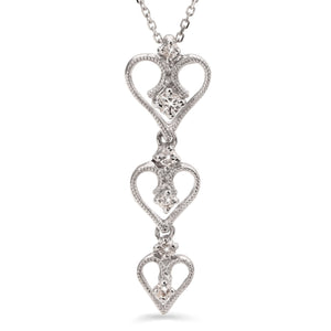Pingente em Ouro Branco 18k Corações com Diamantes