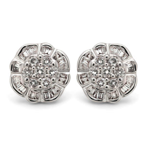 Par de Brinco em Ouro Branco 18k Florzinha com Diamantes