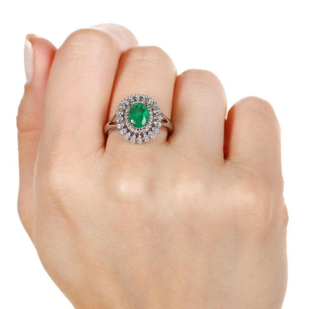 Anel em Ouro Branco 18k com Esmeralda e Diamantes