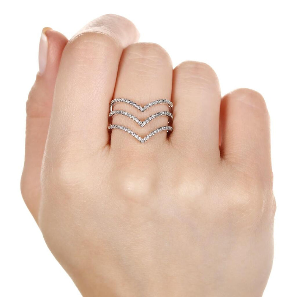 Anel de Ouro Branco 18k com Diamantes