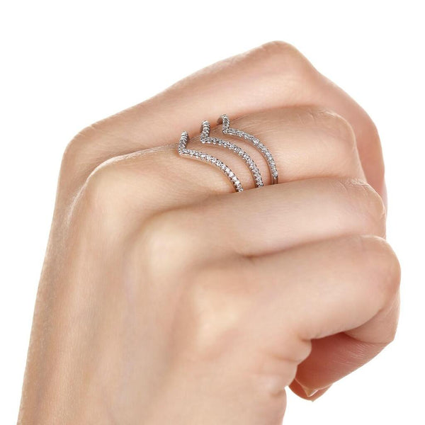 Anel de Ouro Branco 18k com Diamantes