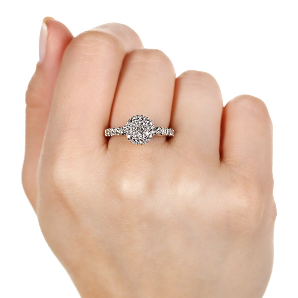 Anel em Ouro Branco 18k Flor com Diamantes
