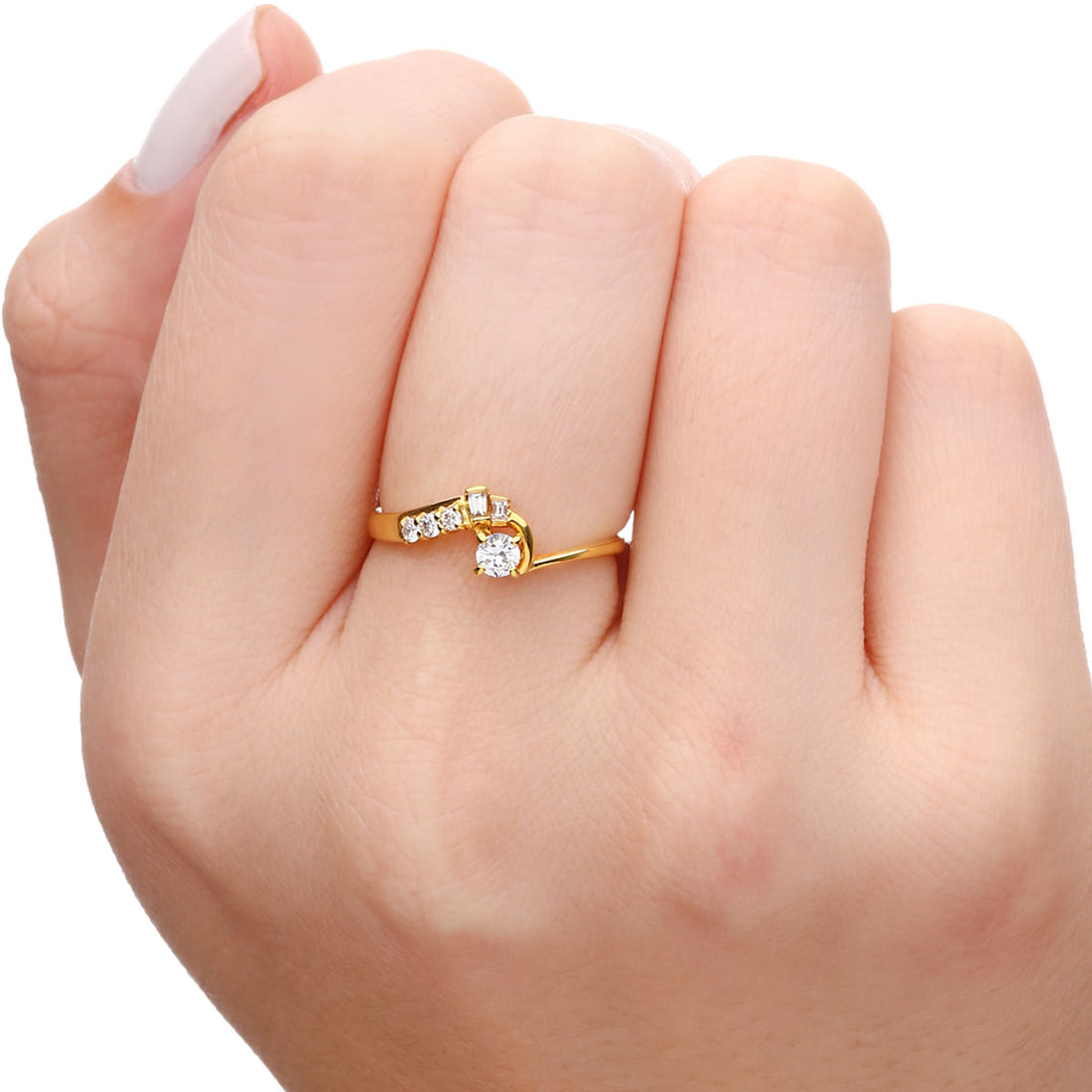Anel em Ouro Amarelo Com Diamantes