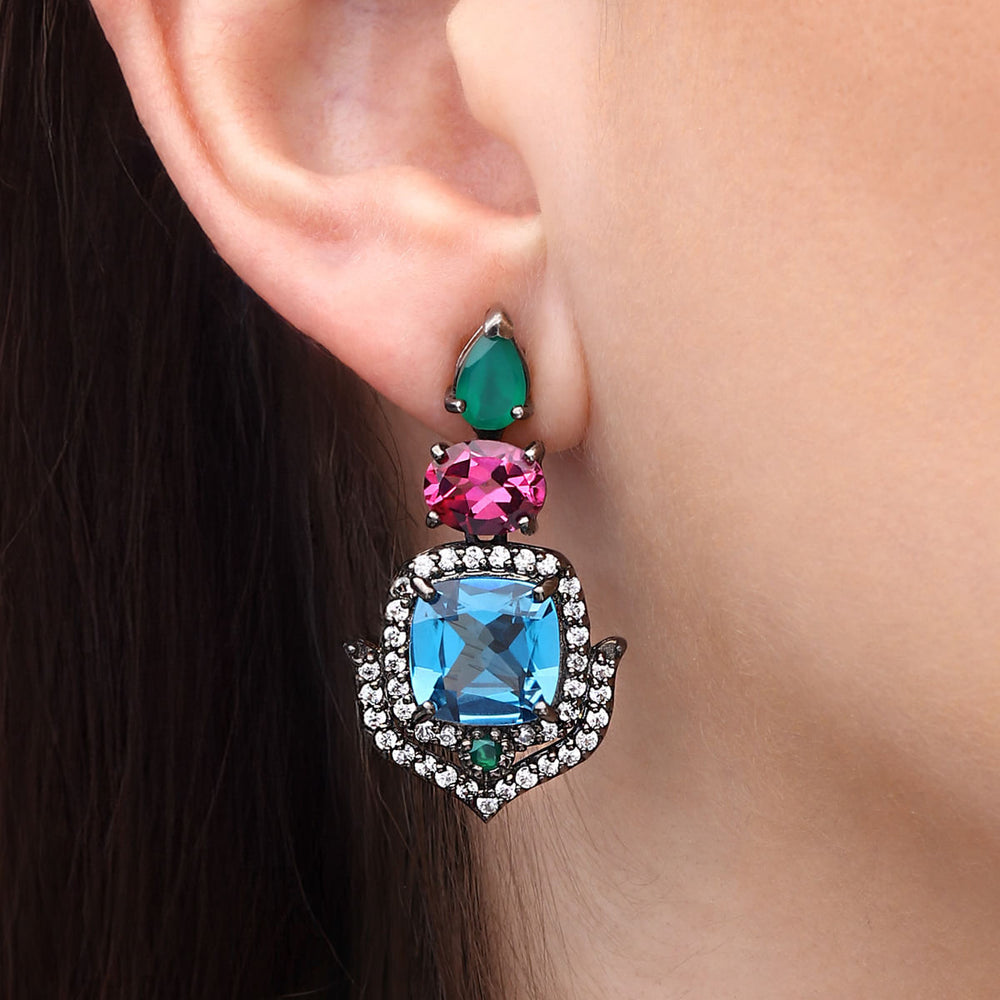Par de Brinco Prata 925 Linha Pedras Naturais com Topazios London Blue, Turmalinas Rosas, Calcedonias e Zirconias Aprox. 20,56 cts