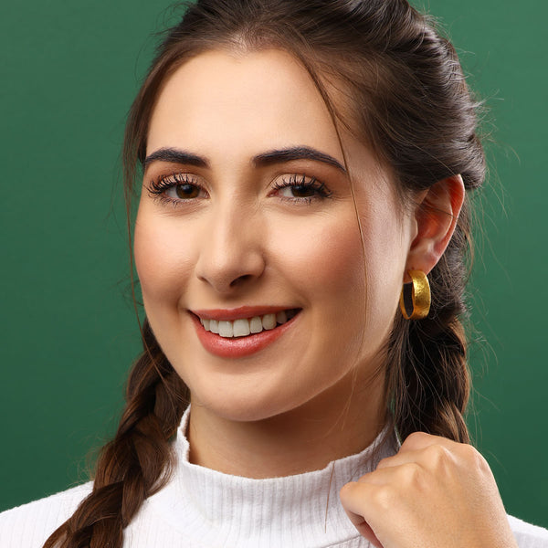 Argola Linha Ara Collection em Ouro Amarelo 23,64k e Prata