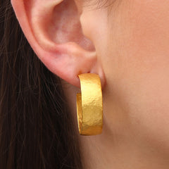 Argola Linha Ara Collection em Ouro Amarelo 23,64k e Prata