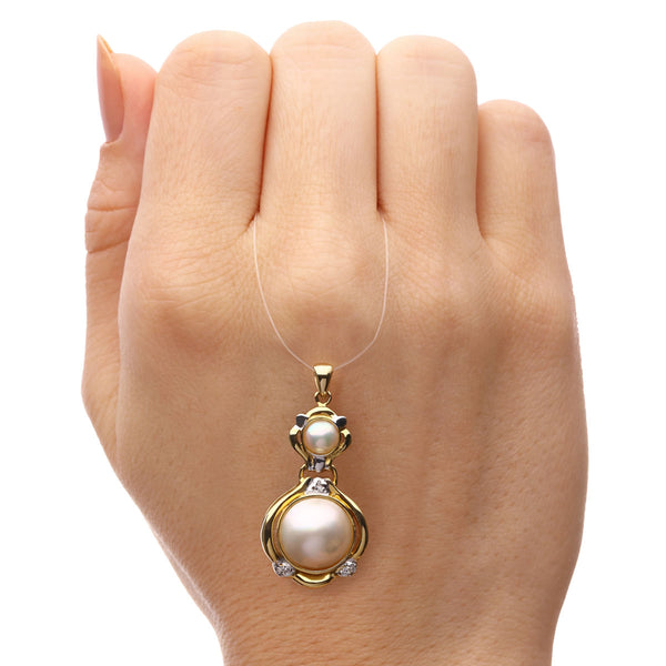 Pingente com Madre Perola e Diamante (*720*) Ouro Amarelo 18k