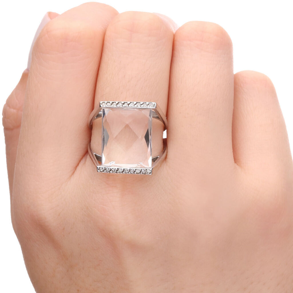 Anel em Ouro Branco com Cristal Retangular e Diamantes