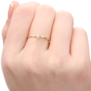 Anel Solitário  de Ouro com Diamantes