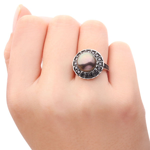 Anel em Prata 925 Perola Furta-Cor e Diamantes Negros Aprox. 95 pts