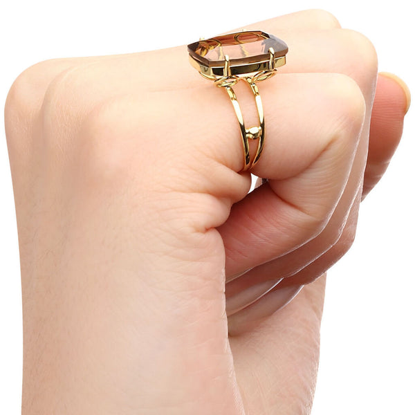 Anel em Ouro Amarelo 18k com Topazio Fume