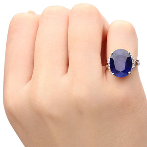 Anel em Ouro Branco 18k com Quartzo Safira Oval e Diamantes