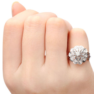 Anel em Ouro Branco 18K com  Diamantes