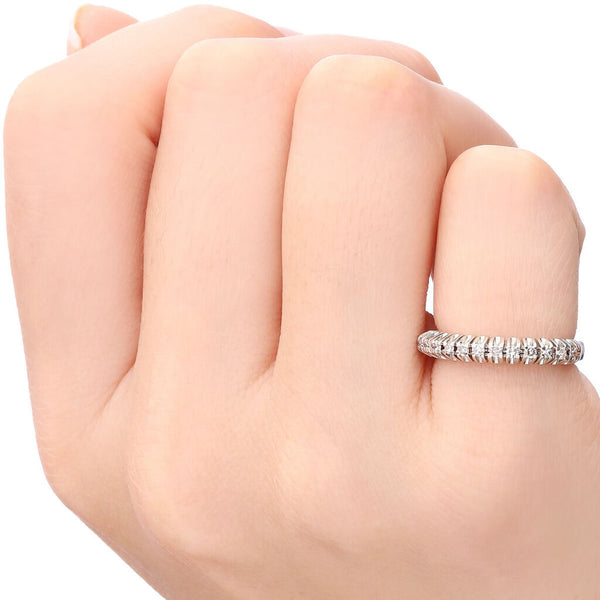 Meia Aliança em Ouro Branco 18k com Diamantes