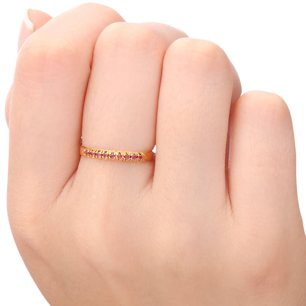 Meia Aliança em Ouro Amarelo 18k com Rubis