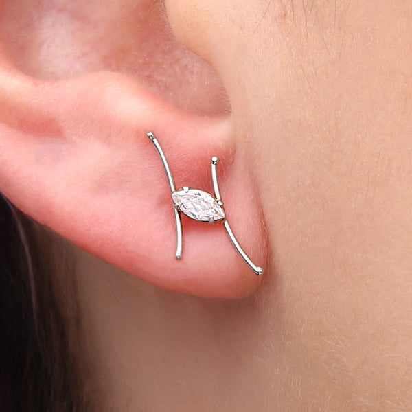 Par de Brinco em Ouro Branco 18k Estilizado com Zirconias