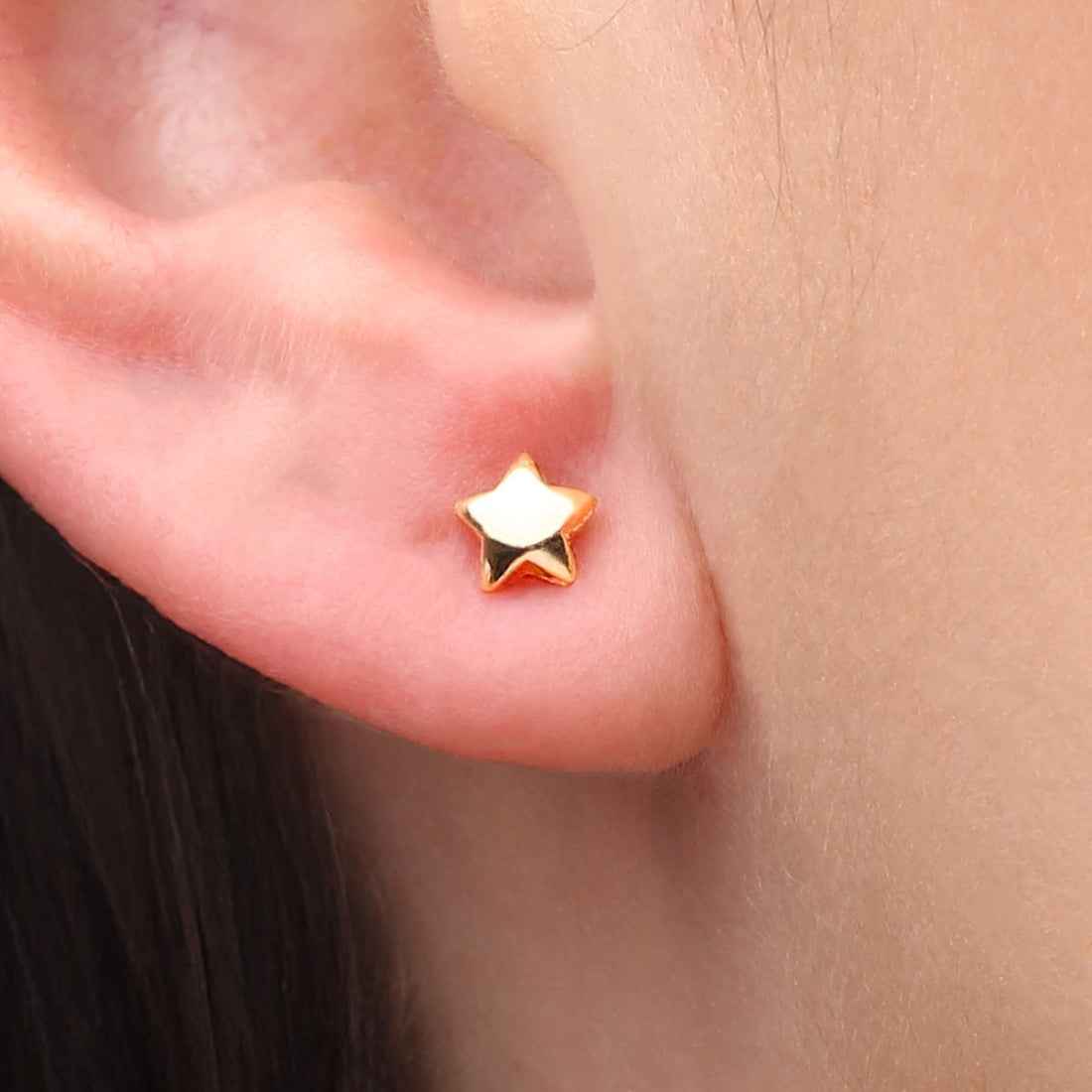 Par de Brinco Infantil em Ouro Amarelo 18k Modelo Estrelinha