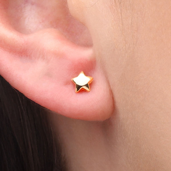 Par de Brinco Infantil em Ouro Amarelo 18k Modelo Estrelinha