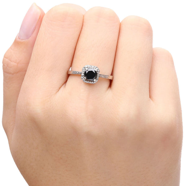 Anel em Prata Solitário Quadrado Com Diamante Negro e Brancos