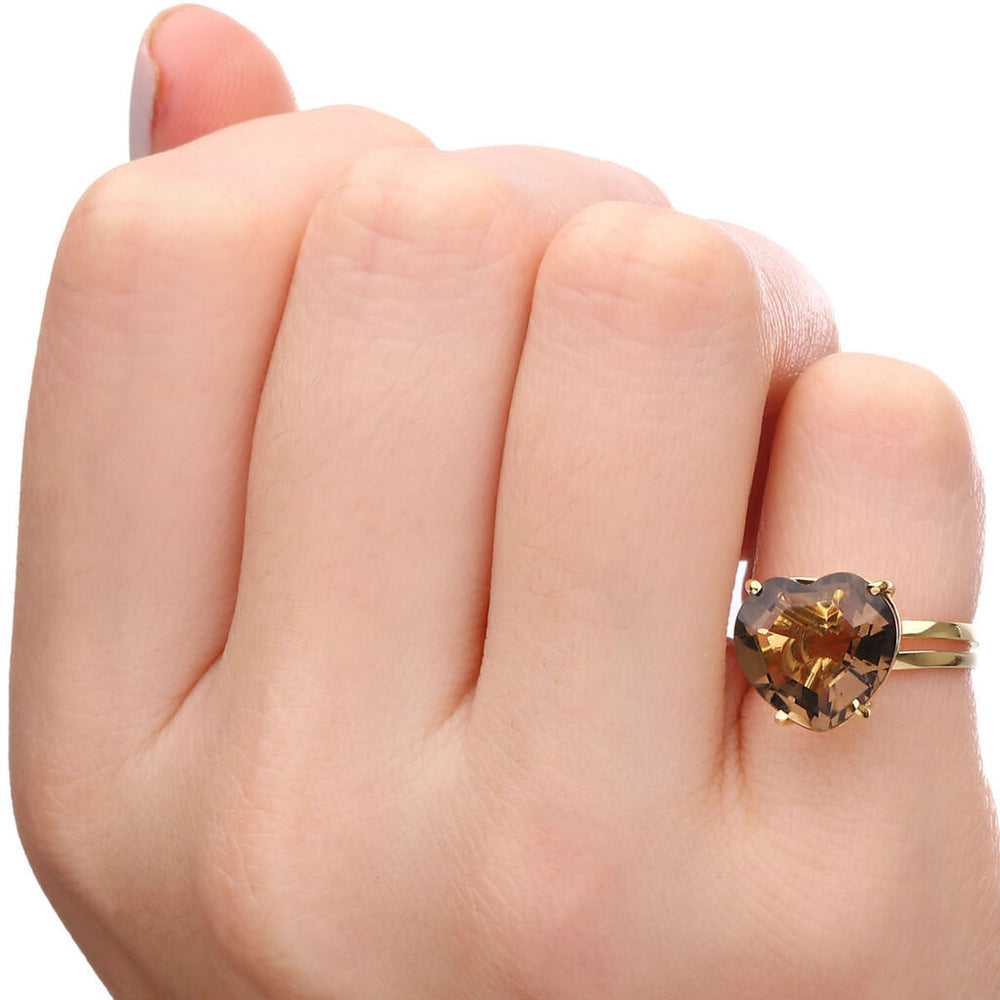 Anel em Ouro Amarelo 18k Formato Coração com Quartzo Fume