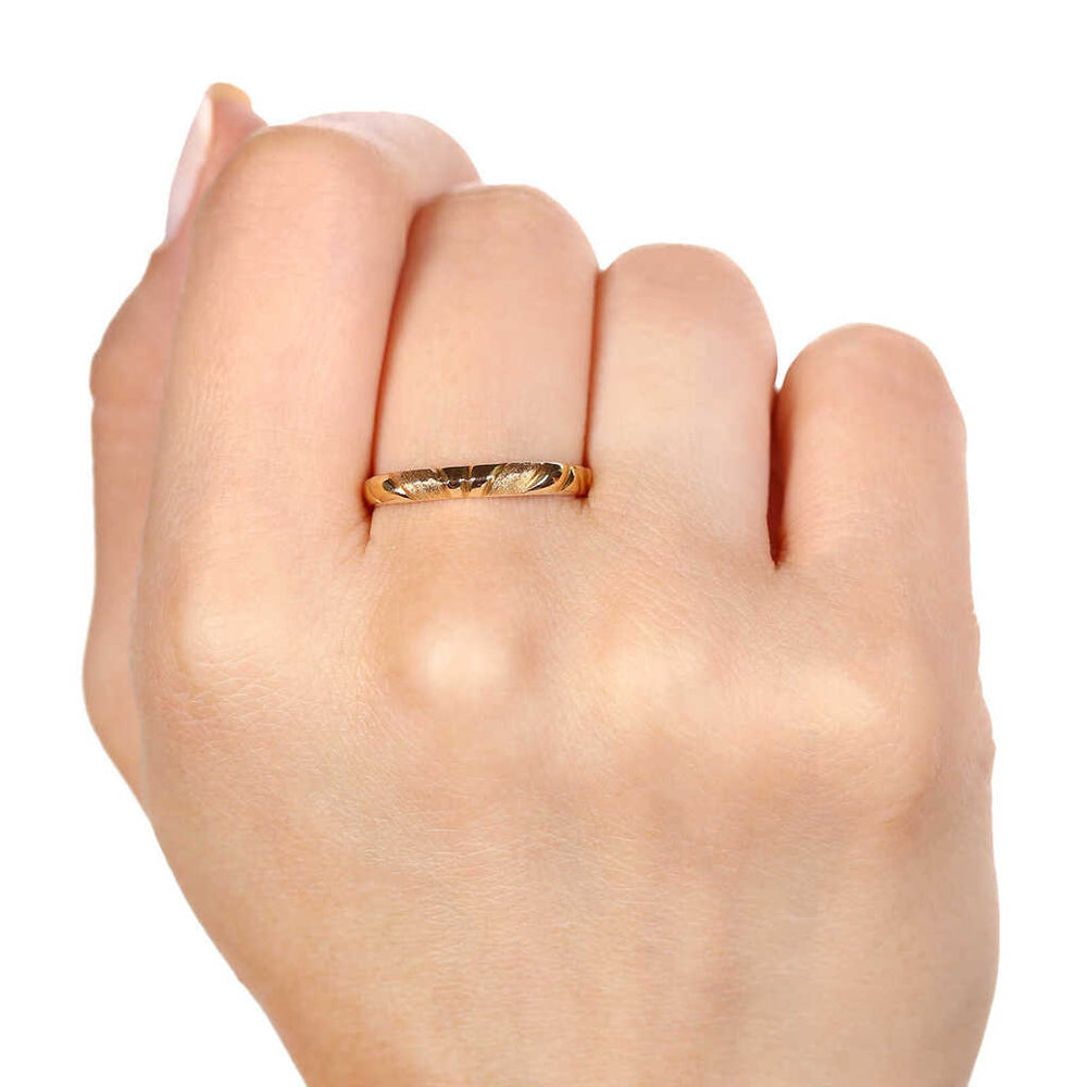 Anel em Ouro Amarelo 18k com Efeito Diamantado