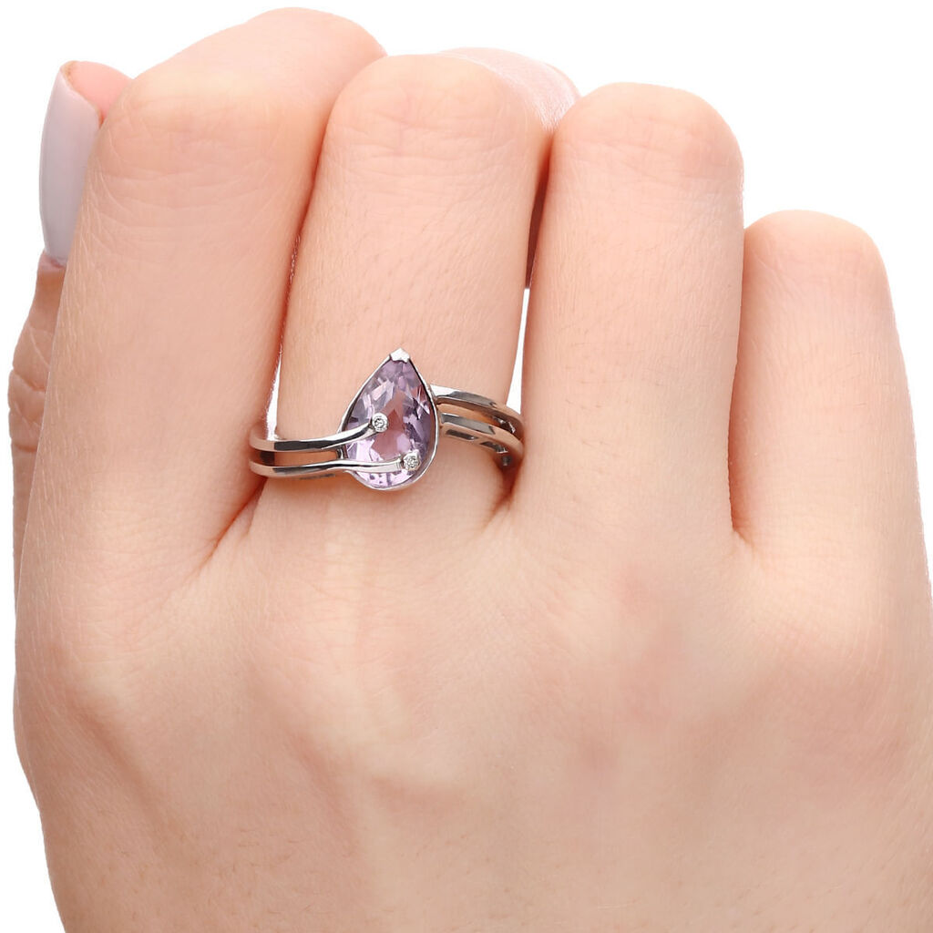 Anel em Ouro Branco  com Ametista e Diamantes