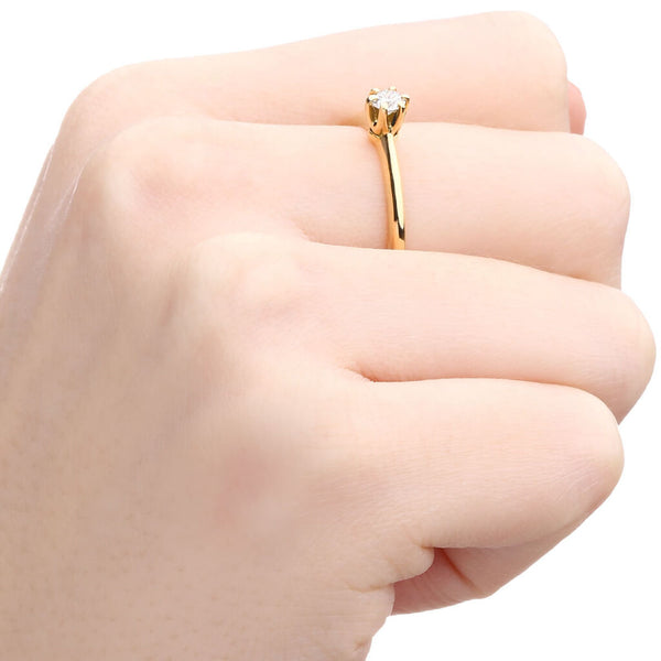 Anel em Ouro Amarelo 18k Solitário com Diamantes VS1
