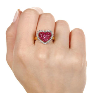 Anel em Ouro Amarelo 18k Coração Com Rubis e Diamantes