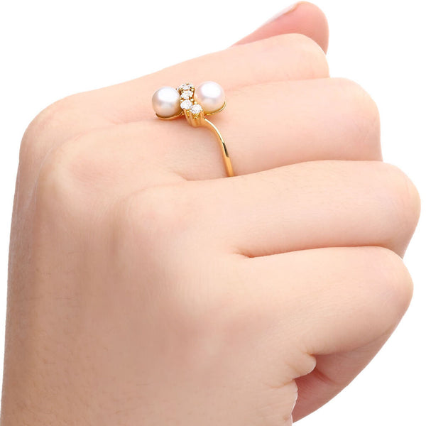Anel em Ouro Amarelo de  Pérola com Diamantes