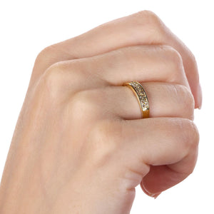 Anel em Ouro 18k com 26 Diamantes