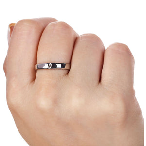 Aliança em Ouro Branco 18k com 2 Diamantes