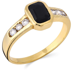 Anel em Ouro Amarelo com Ônix e Zircônias