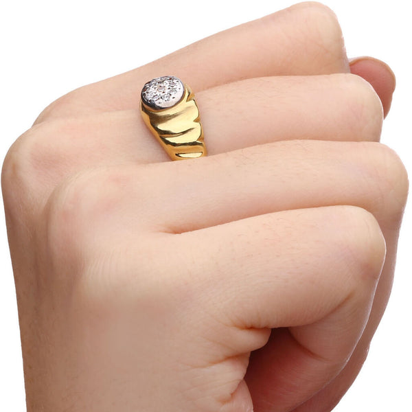 Anel em Ouro Amarelo Com Detalhe em Ouro Branco e Diamantes