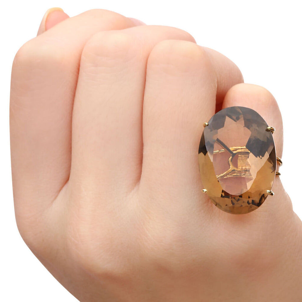 Anel em Ouro Amarelo 18k com Topázio Fumê