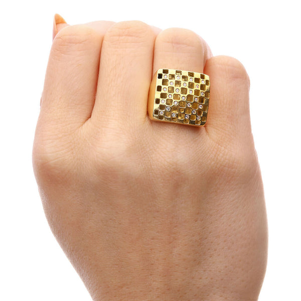 Anel em Ouro Amarelo 18k Quadrado com Diamantes