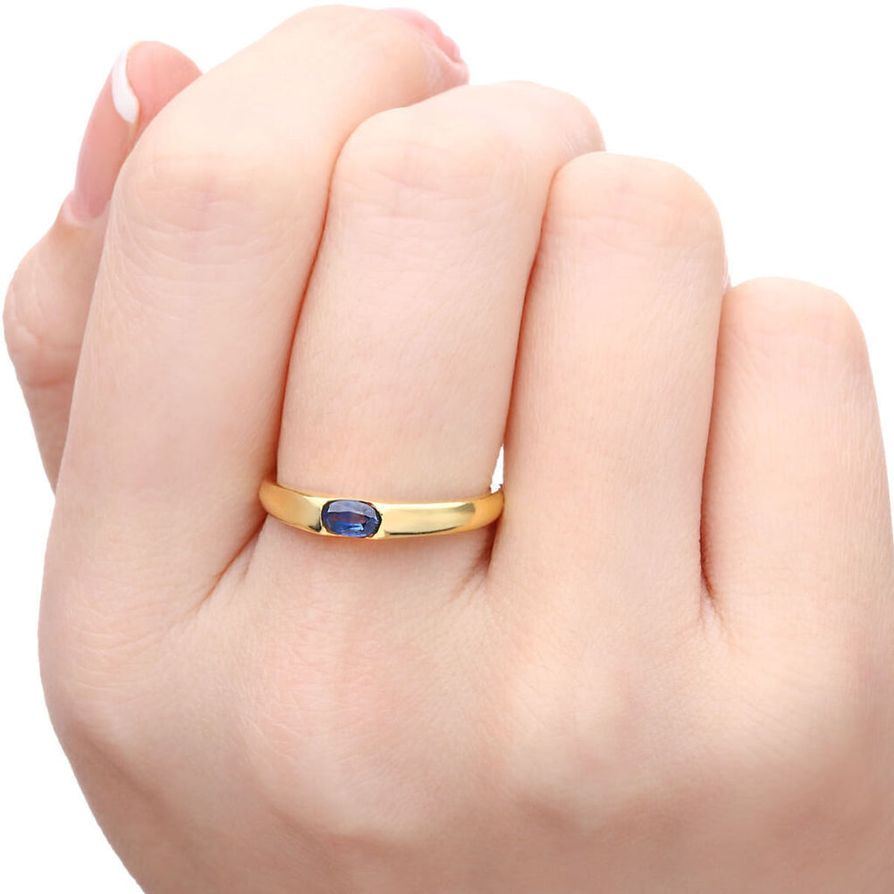 Anel em Ouro Amarelo com Safira Azul