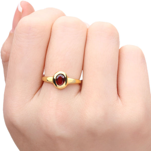 Anel em Ouro Amarelo 18k com Rubi
