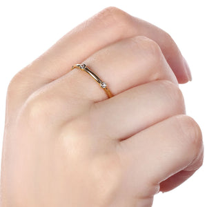 Anel em Ouro Amarelo 18k Com 3 Zircônias