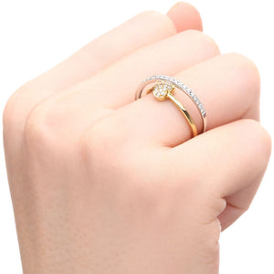 Anel em Ouro Amarelo e Ouro Branco com Coração e Diamantes