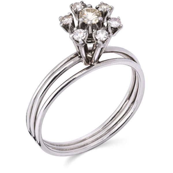 Anel em Ouro Branco 18 k com Diamantes