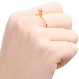 Anel em Ouro Amarelo 18 k com Diamante