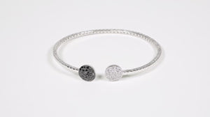 Bracelete em Ouro Branco 18k com Diamantes Negros e Diamantes Brancos