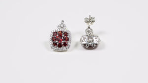 Par de Brinco em Prata 925 Floral com Granadas e Zirconias