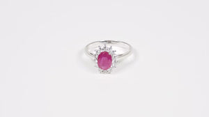 Anel em Ouro Branco 18k Oval com Rubi e Diamantes