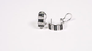 Par de Brinco em Prata 925 com Diamantes Negros e Brancos 